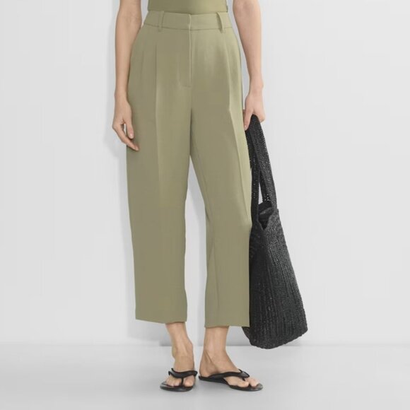 NEW ARITZIA EFFORTLESS Pants SUNDRIED OLIVE SIZE 6- CROPPED LENGTH - Picture 1 of 4